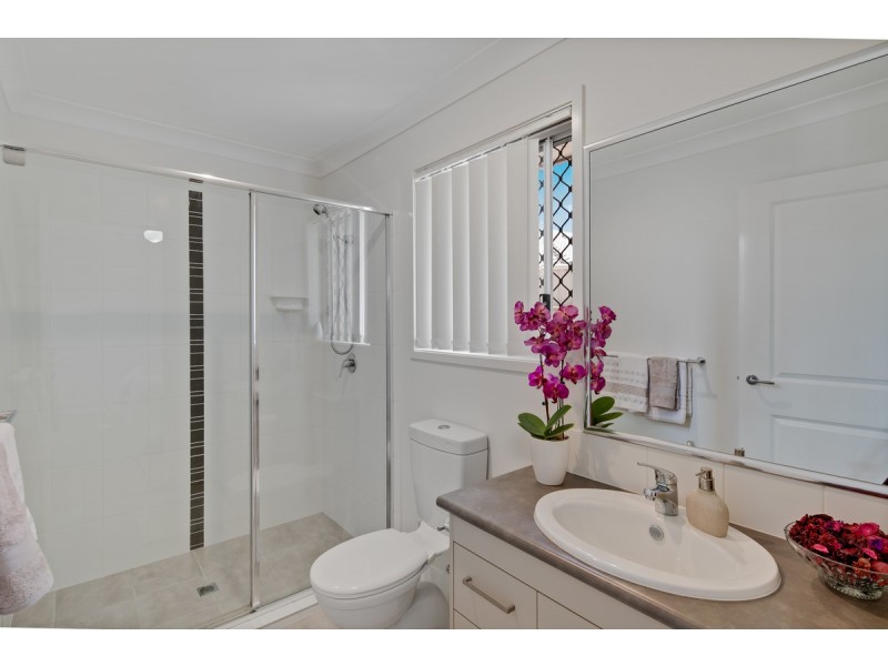 49 Lancaster Circuit, Redland Bay QLD 4165