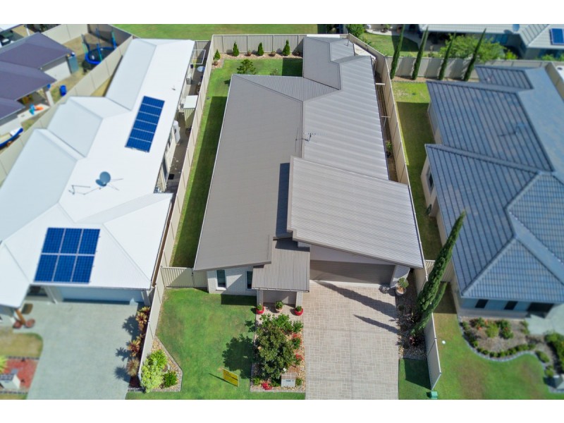 49 Lancaster Circuit, Redland Bay QLD 4165