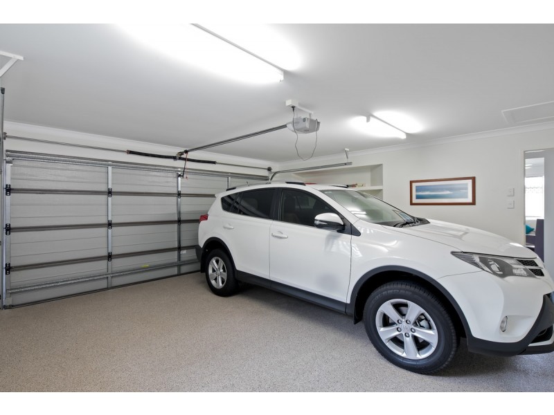 49 Lancaster Circuit, Redland Bay QLD 4165
