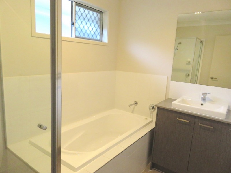 61a Starkey Street, Wellington Point QLD 4160