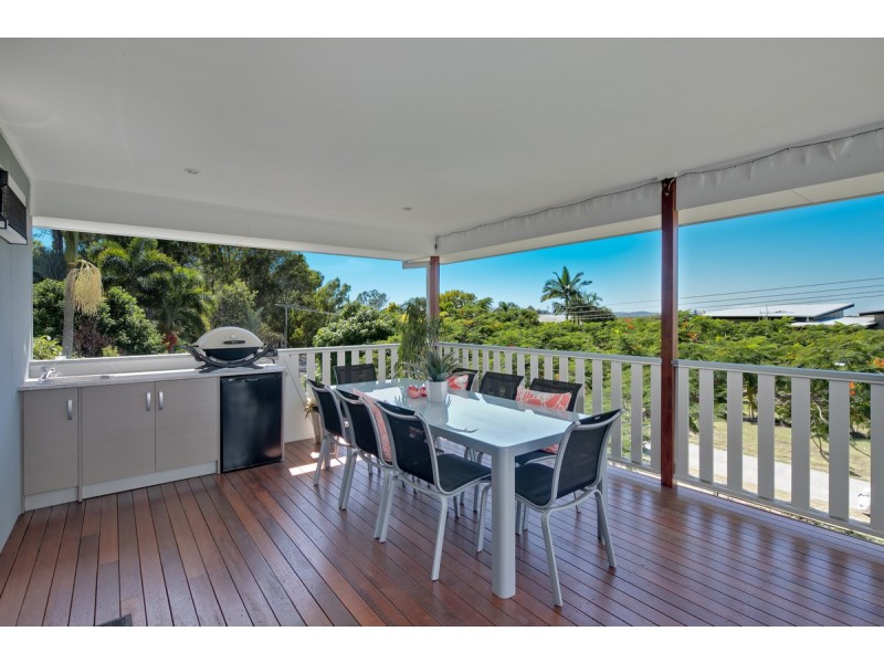 17 Pear Street, Redland Bay QLD 4165