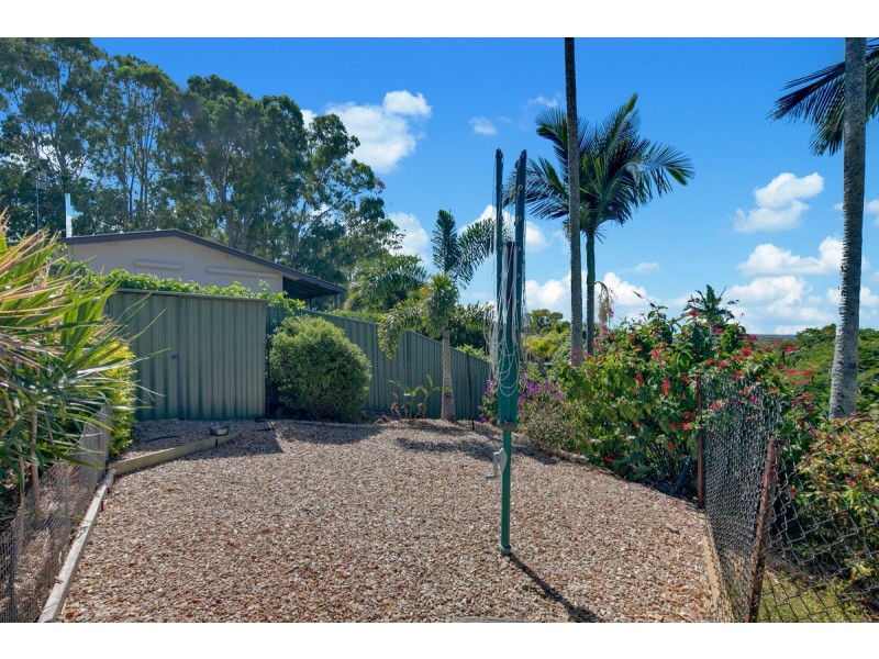 17 Pear Street, Redland Bay QLD 4165