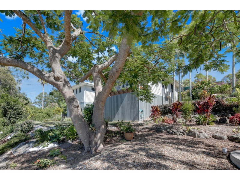 17 Pear Street, Redland Bay QLD 4165