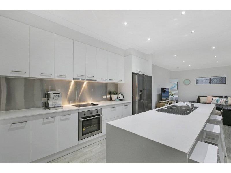 16 Kim Jon Court, Thornlands QLD 4164