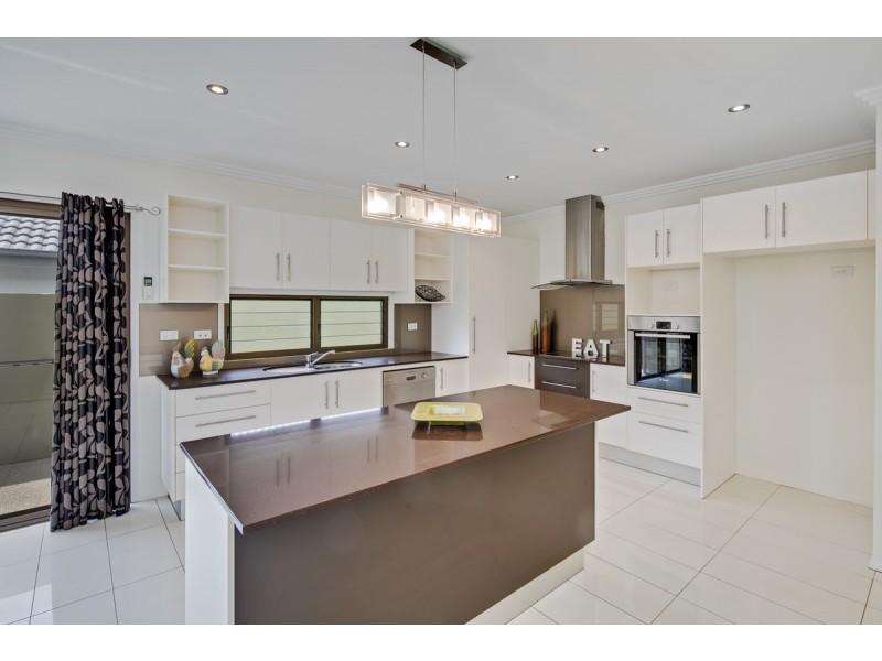 62 Starkey Street, Wellington Point QLD 4160