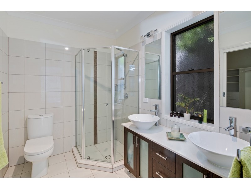 62 Starkey Street, Wellington Point QLD 4160