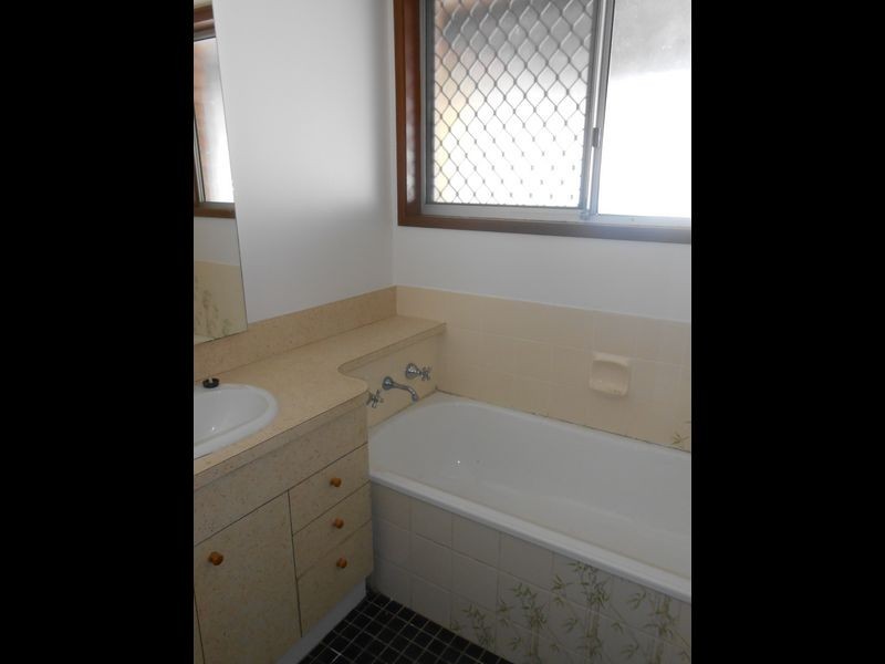 23 Scott Street, Redland Bay QLD 4165