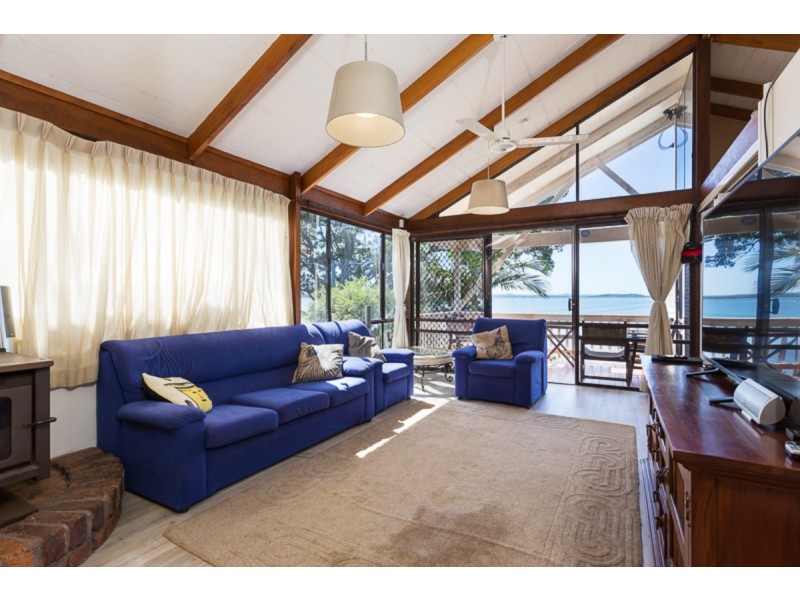 10 Wilson Lane, Victoria Point QLD 4165