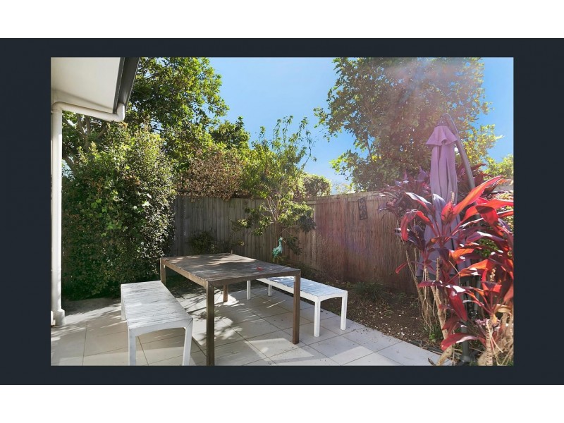 3/8 Boat Street, Victoria Point QLD 4165