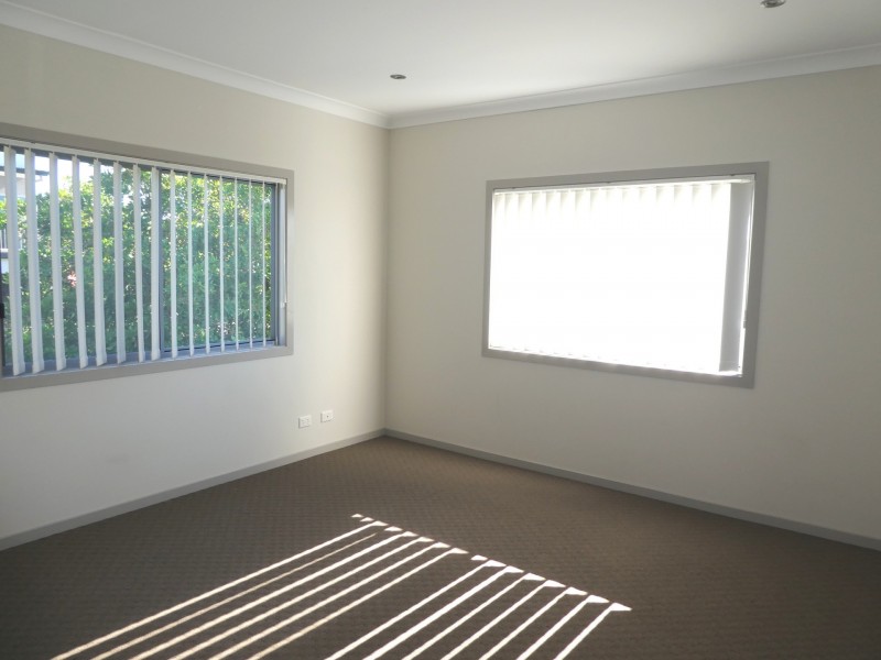 3/8 Boat Street, Victoria Point QLD 4165