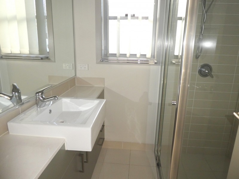 3/8 Boat Street, Victoria Point QLD 4165