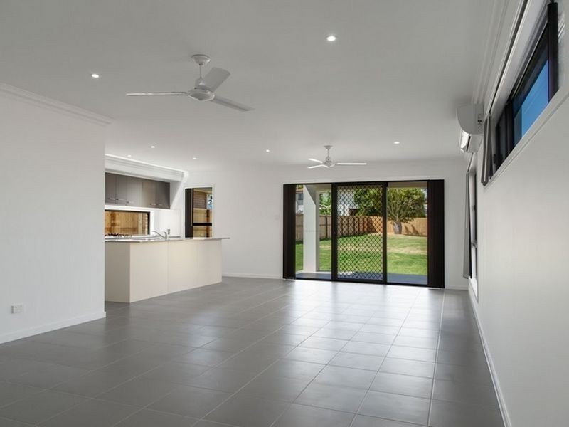 5 Base Street, Victoria Point QLD 4165