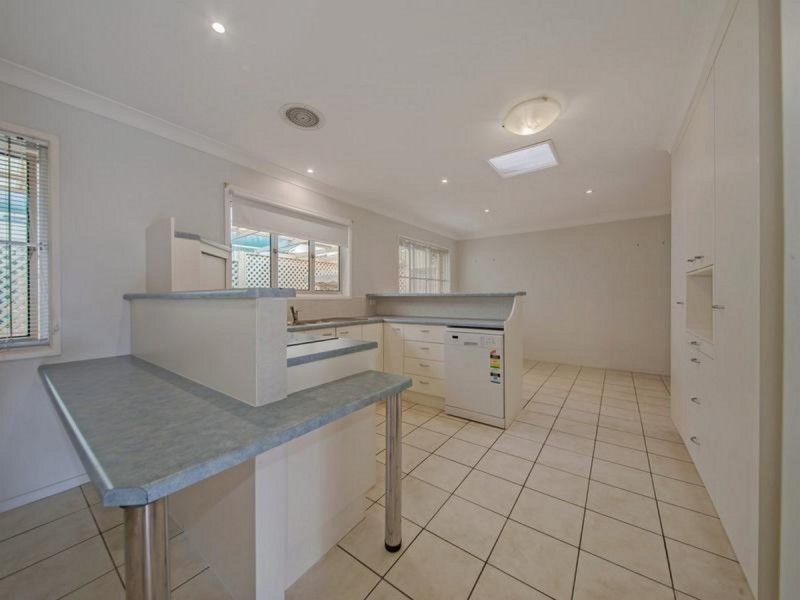 5 Peel Court, Cleveland QLD 4163