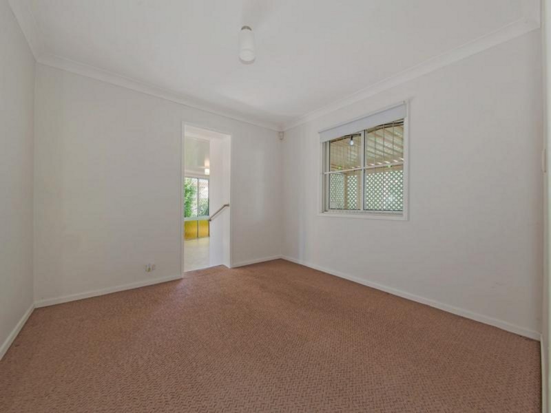 5 Peel Court, Cleveland QLD 4163