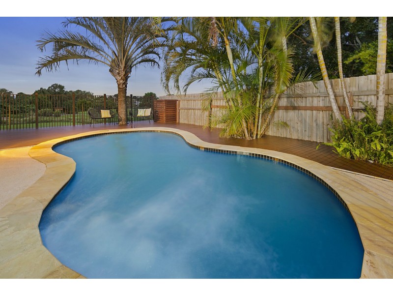 5 Newlands Street, Redland Bay QLD 4165