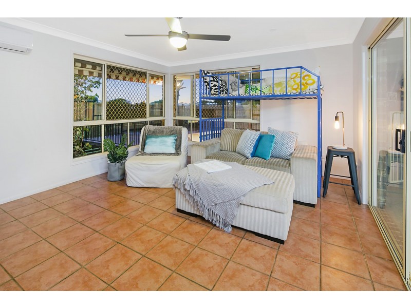 5 Newlands Street, Redland Bay QLD 4165