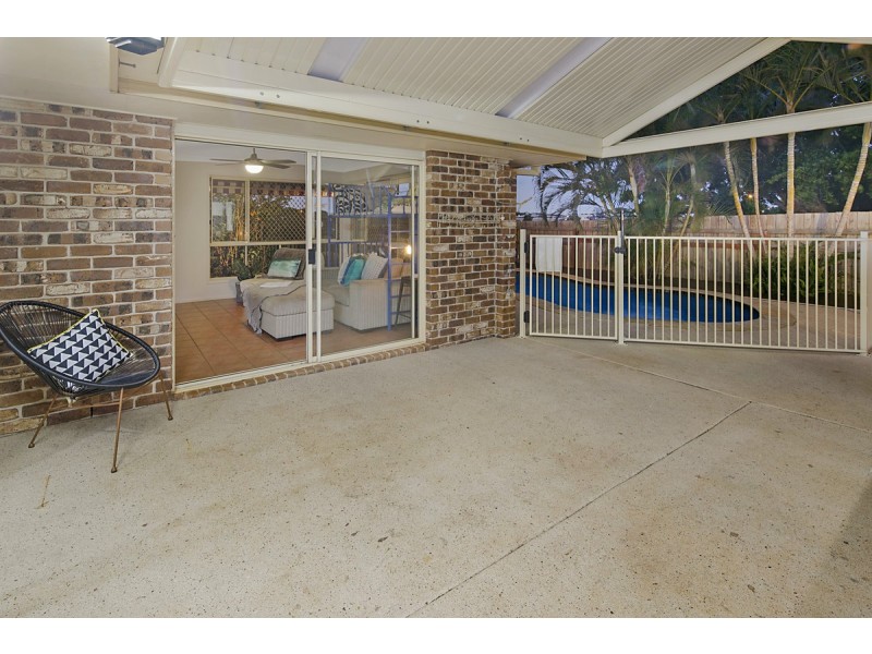 5 Newlands Street, Redland Bay QLD 4165