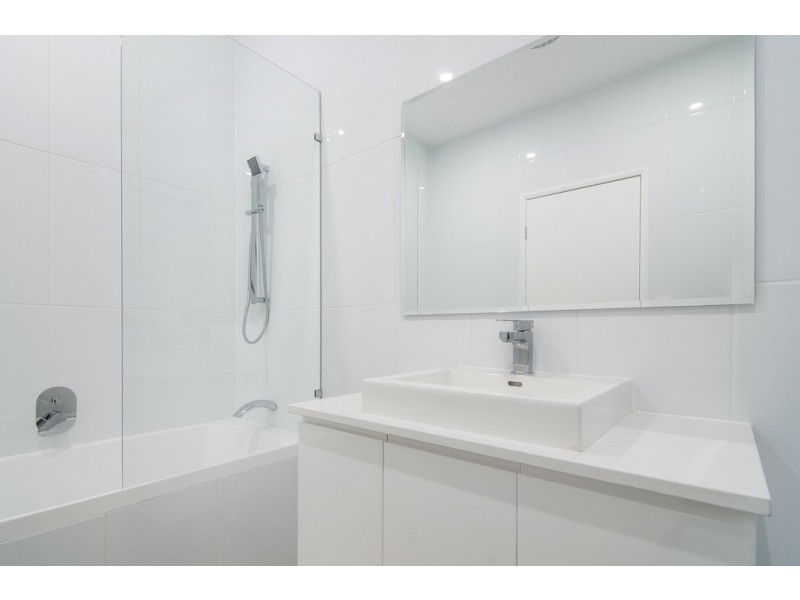 4 Birdie Place, Carbrook QLD 4130