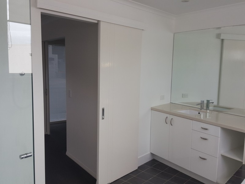 19 George Street, Ormiston QLD 4160