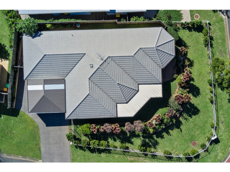 1 Pitman Place, Redland Bay QLD 4165