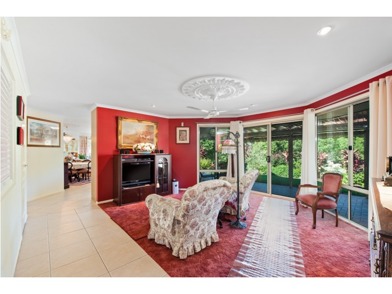 1 Pitman Place, Redland Bay QLD 4165