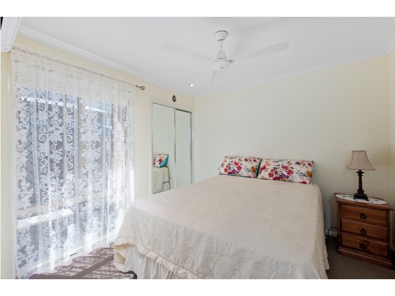 1 Pitman Place, Redland Bay QLD 4165