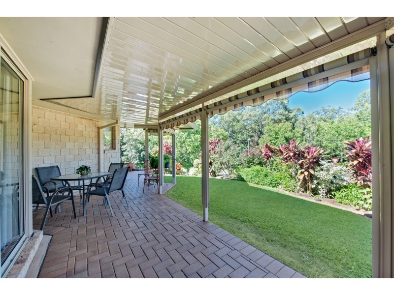 1 Pitman Place, Redland Bay QLD 4165