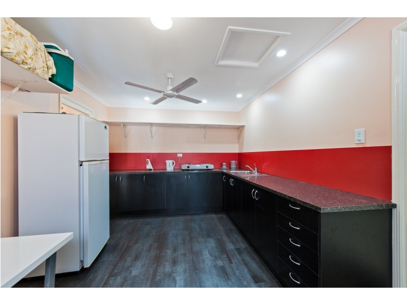 1 Pitman Place, Redland Bay QLD 4165