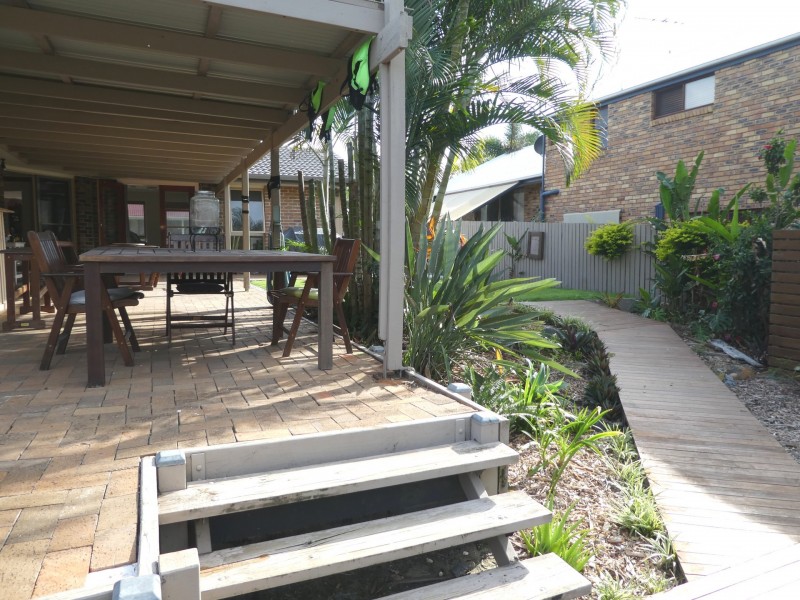 10 Commodore Crt, Cleveland QLD 4163