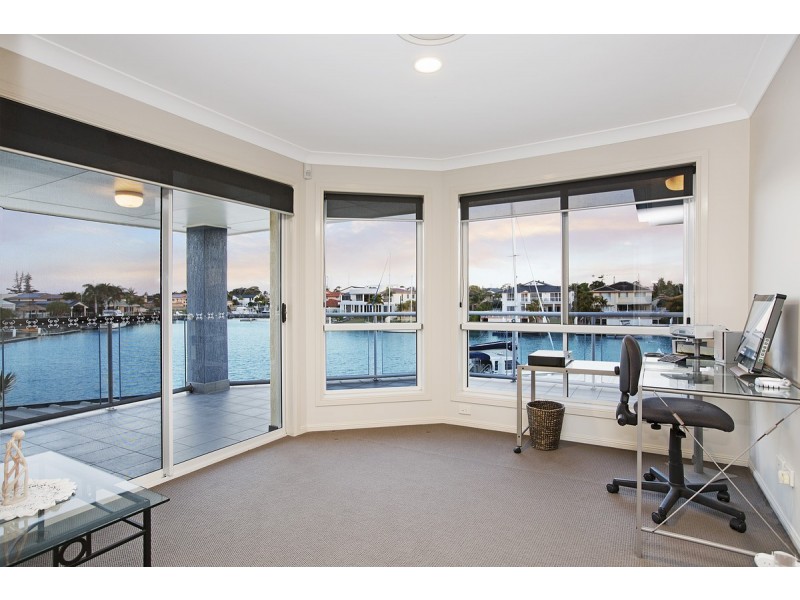 17 Bonaventure Court, Raby Bay QLD 4163