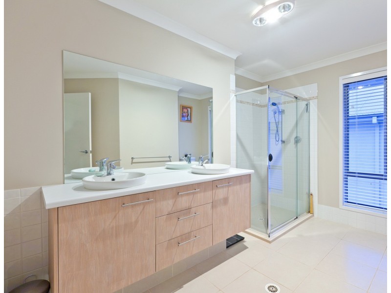25 Whitby Place, Thornlands QLD 4164