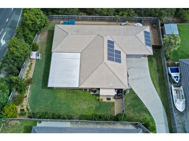 4 Estuary Avenue, Victoria Point QLD 4165