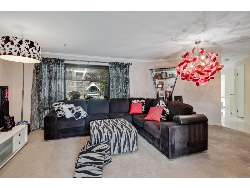 4 Estuary Avenue, Victoria Point QLD 4165