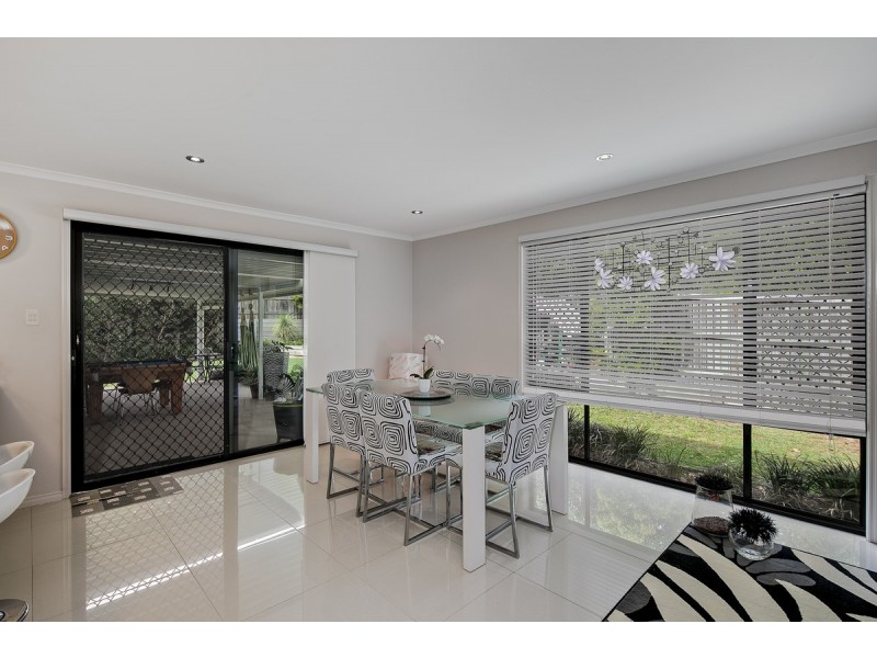 4 Estuary Avenue, Victoria Point QLD 4165