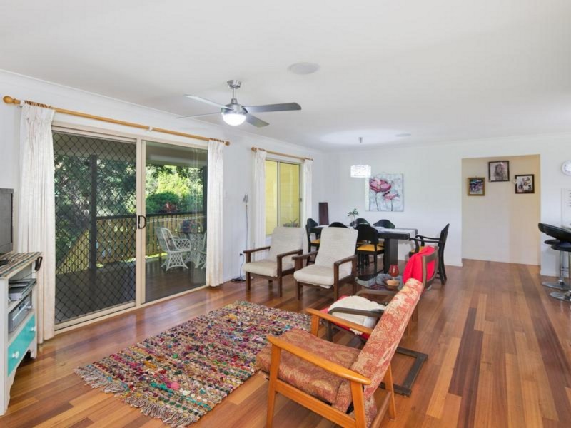 7 Watsonia Street, Redland Bay QLD 4165