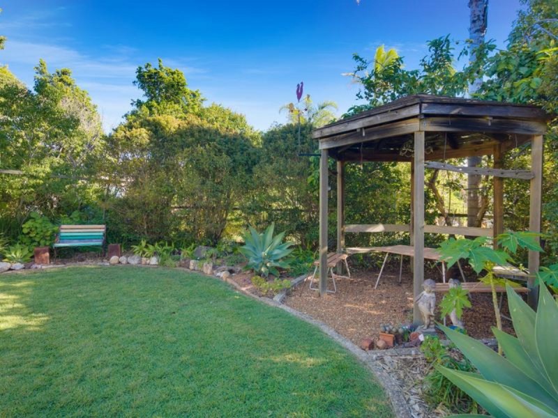 7 Watsonia Street, Redland Bay QLD 4165