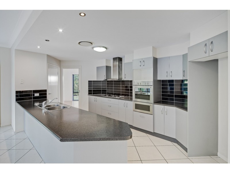 12 Sam Place, Thornlands QLD 4164