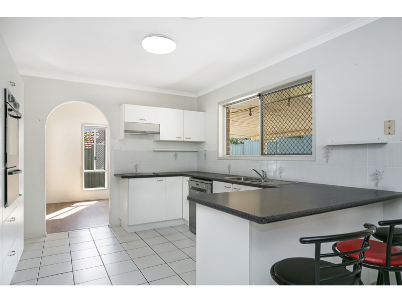 67 Sunshine Drive, Cleveland QLD 4163