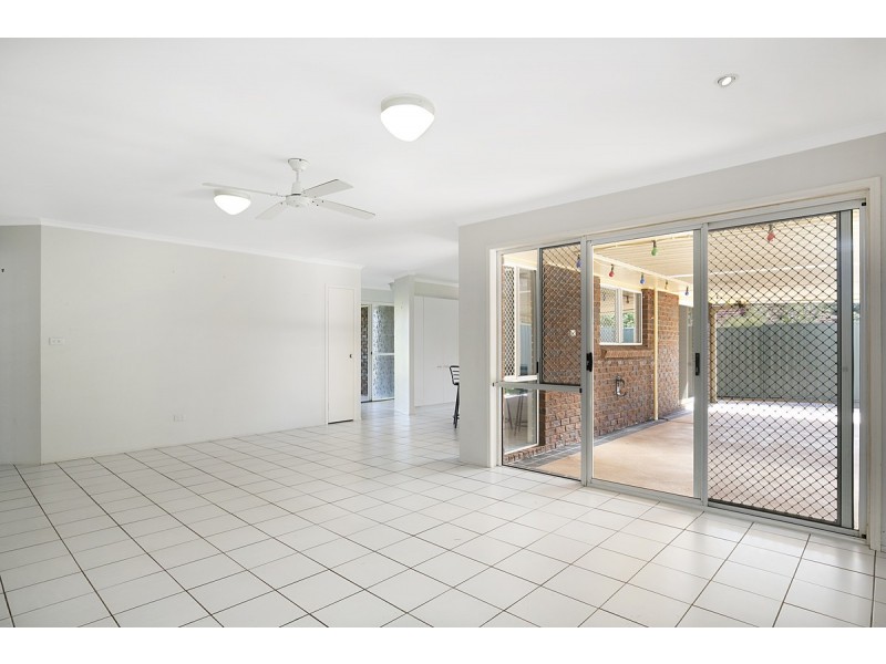 67 Sunshine Drive, Cleveland QLD 4163