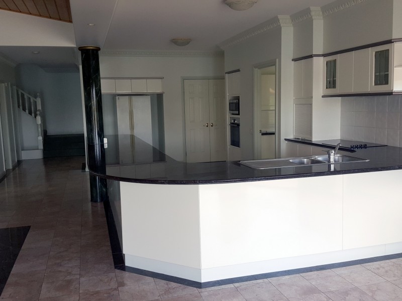 107 Masthead Drive, Raby Bay QLD 4163