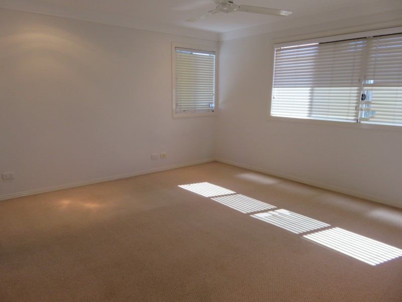 28 Anchorage Drive, Raby Bay QLD 4163