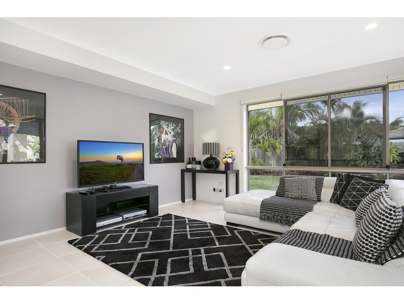 4 Mistral Court, Ormiston QLD 4160