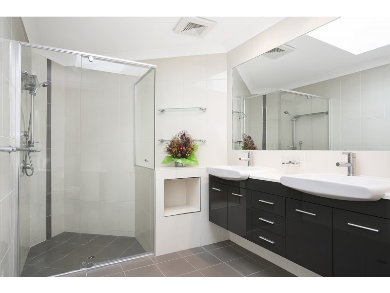 4 Mistral Court, Ormiston QLD 4160