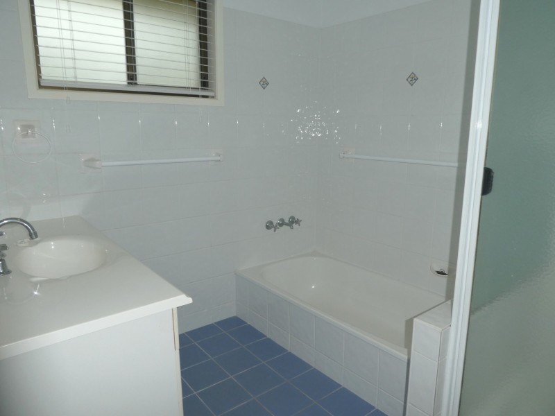 16 Dawn Crescent, Thornlands QLD 4164