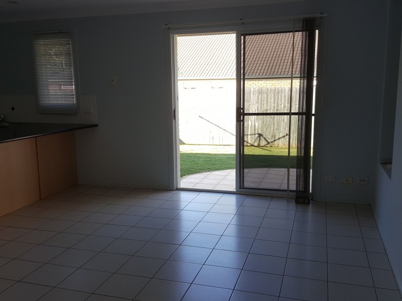 26 Adam Street, Cleveland QLD 4163