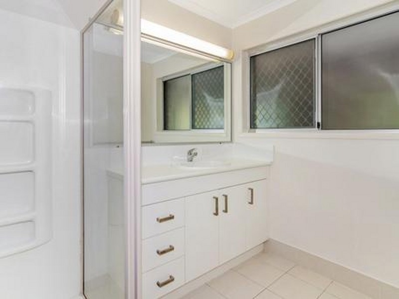 19 Mergowie Drive, Cleveland QLD 4163