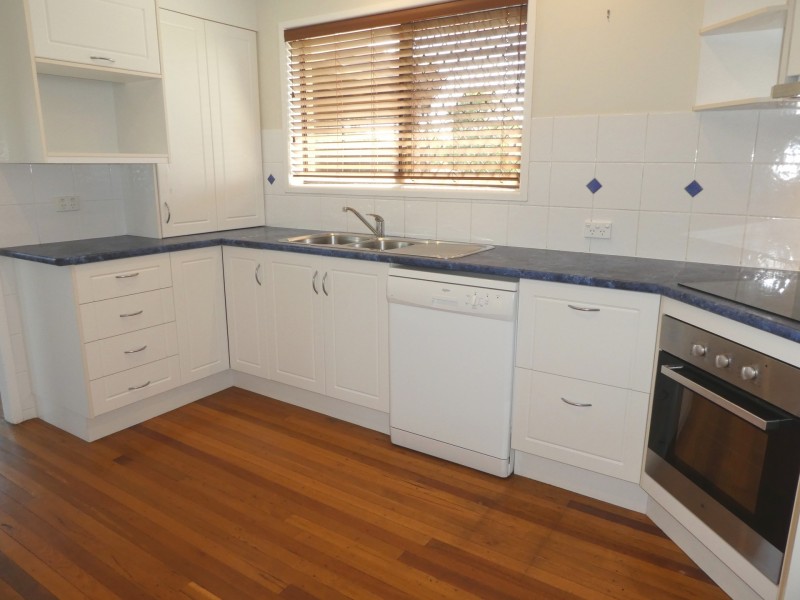 102 Long St, Cleveland QLD 4163