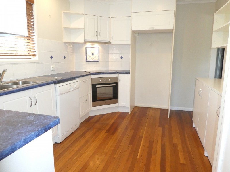 102 Long St, Cleveland QLD 4163