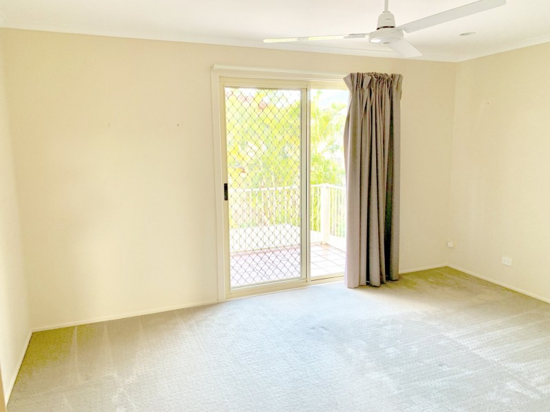 6 Robert Court, Redland Bay QLD 4165