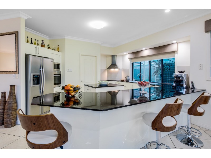 10 White Fig Place, Thornlands QLD 4164